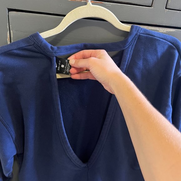Nike Women's Dri-Fit Open Back Sweatshirt - Picture 4 of 5